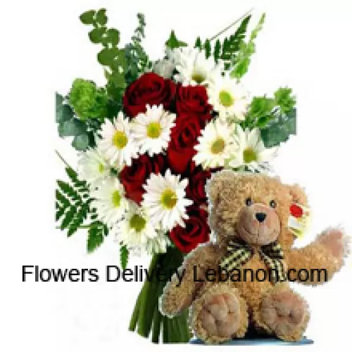 一束红玫瑰和白色非洲菊，配上一只可爱的12英寸棕色泰迪熊