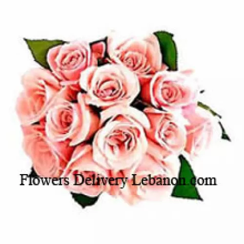 Bukiet z 12 różowymi różami