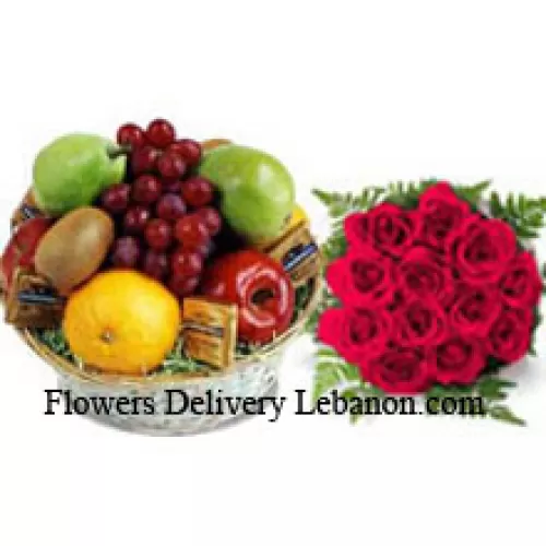 Mazzo di 12 Rose Rosse con Cesto di Frutta Fresca da 5 Kg (11 Lbs)