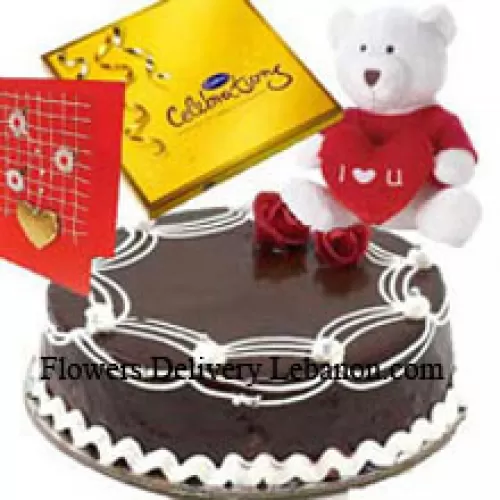 1 кг Трюфельного торта, коробка конфет Cadbury's Celebration, мишка "Я тебя люблю" и открытка в подарок (Обратите внимание, что доставка торта доступна только для региона Метро-Манила. Любые заказы на доставку торта за пределами Метро-Манилы будут заменены на шоколадный брауни торт без крема, или получатель будет предложен купон Red Ribbon достаточный для покупки такого же торта)